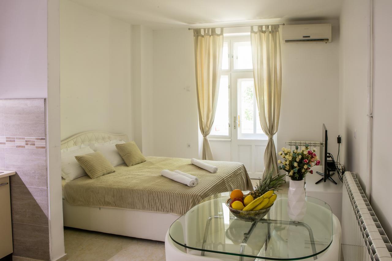 Natalie'S Apartment Belgrade Luaran gambar